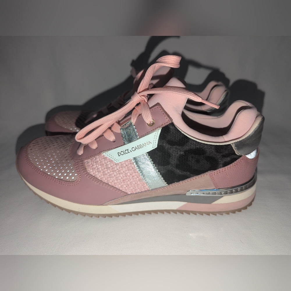 Dolce & Gabbana Pink Perforated Leather Low Top Sneakers Size 39 EUC